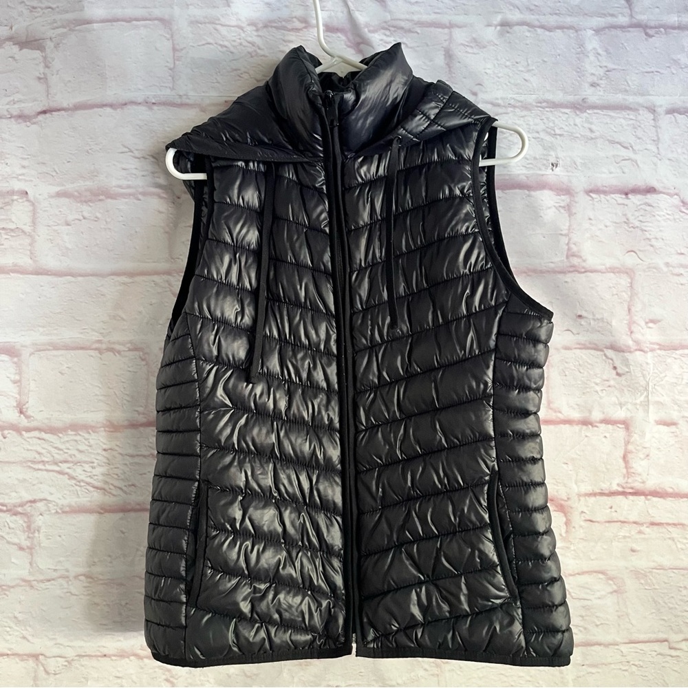 Old Navy Active Black Puffer Vest Hooded Drawstring Full Zip Pockets Lightweight